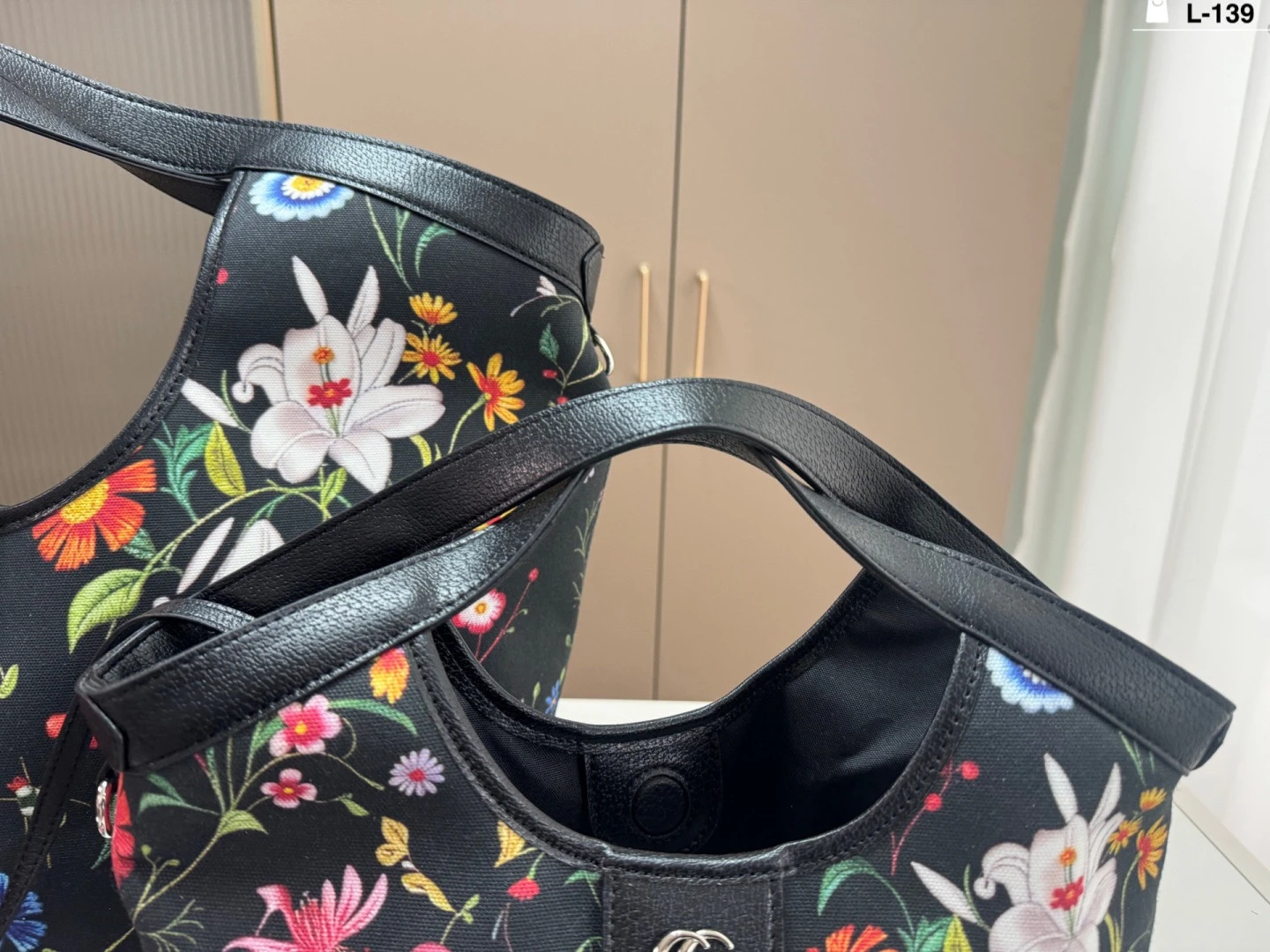 Gucci Giglio Tote Bag