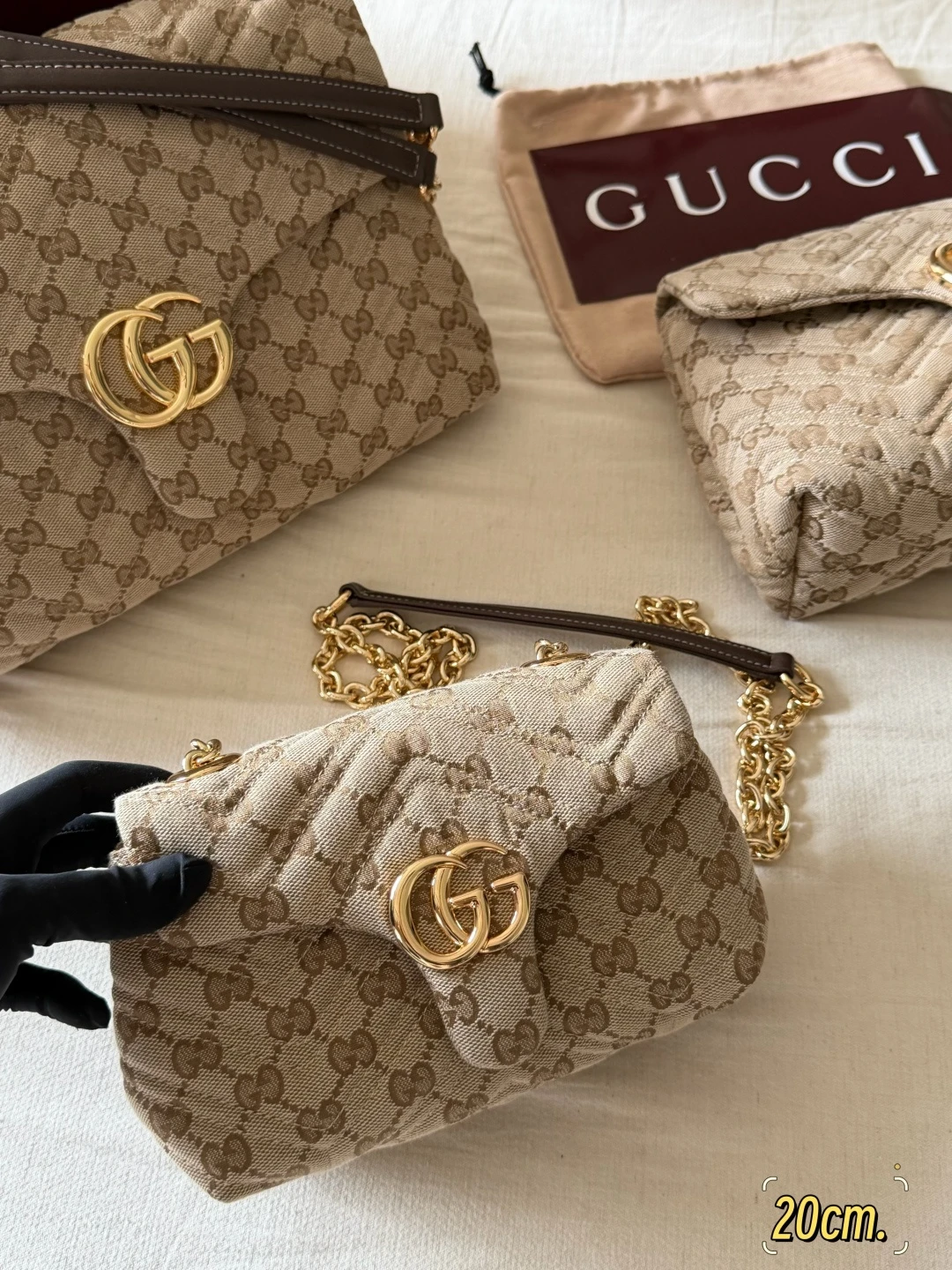 GG Marmont Mini Shoulder Bag