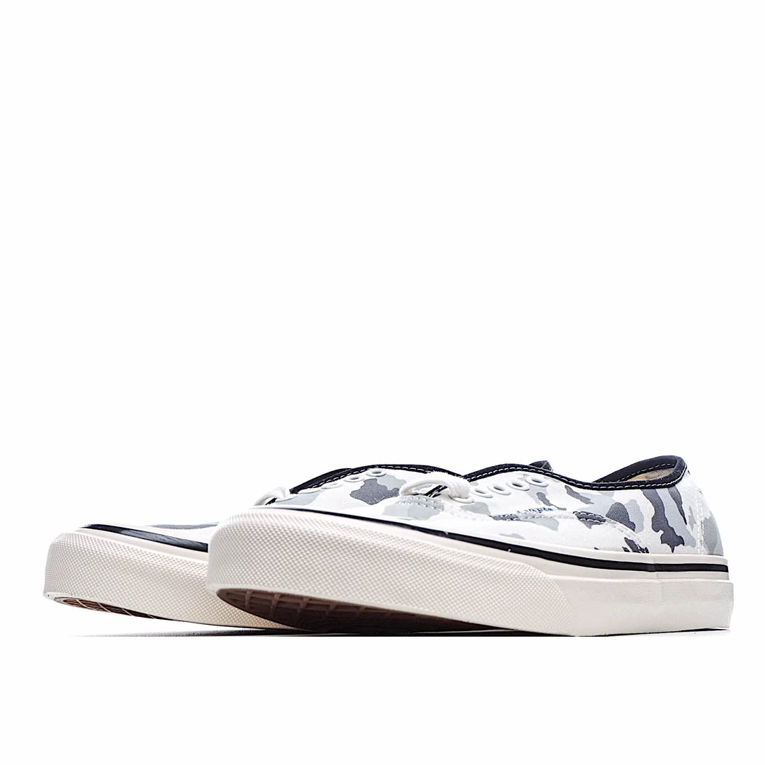 Vans Authentic Low-Top Sneakers