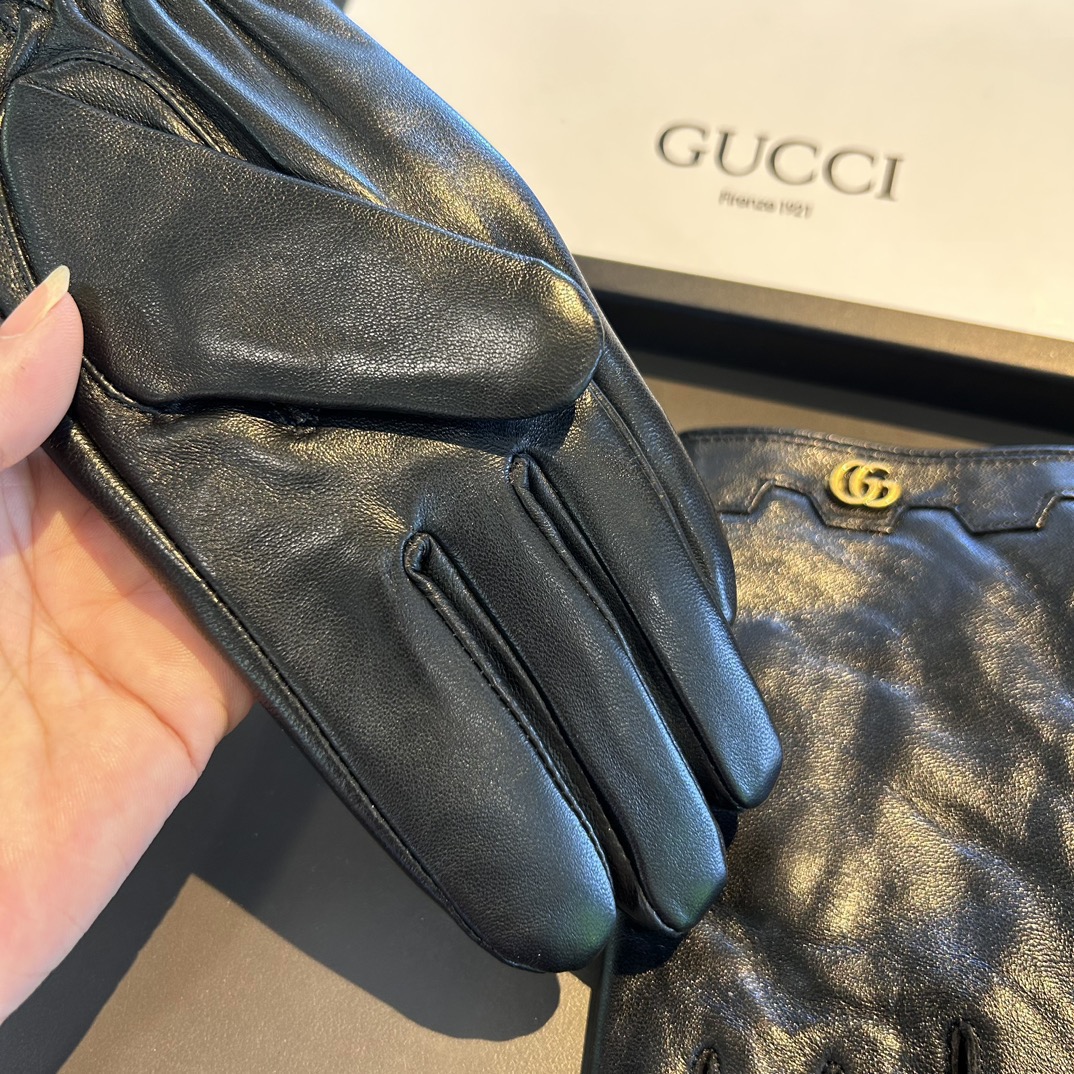 Gucci Gloves
