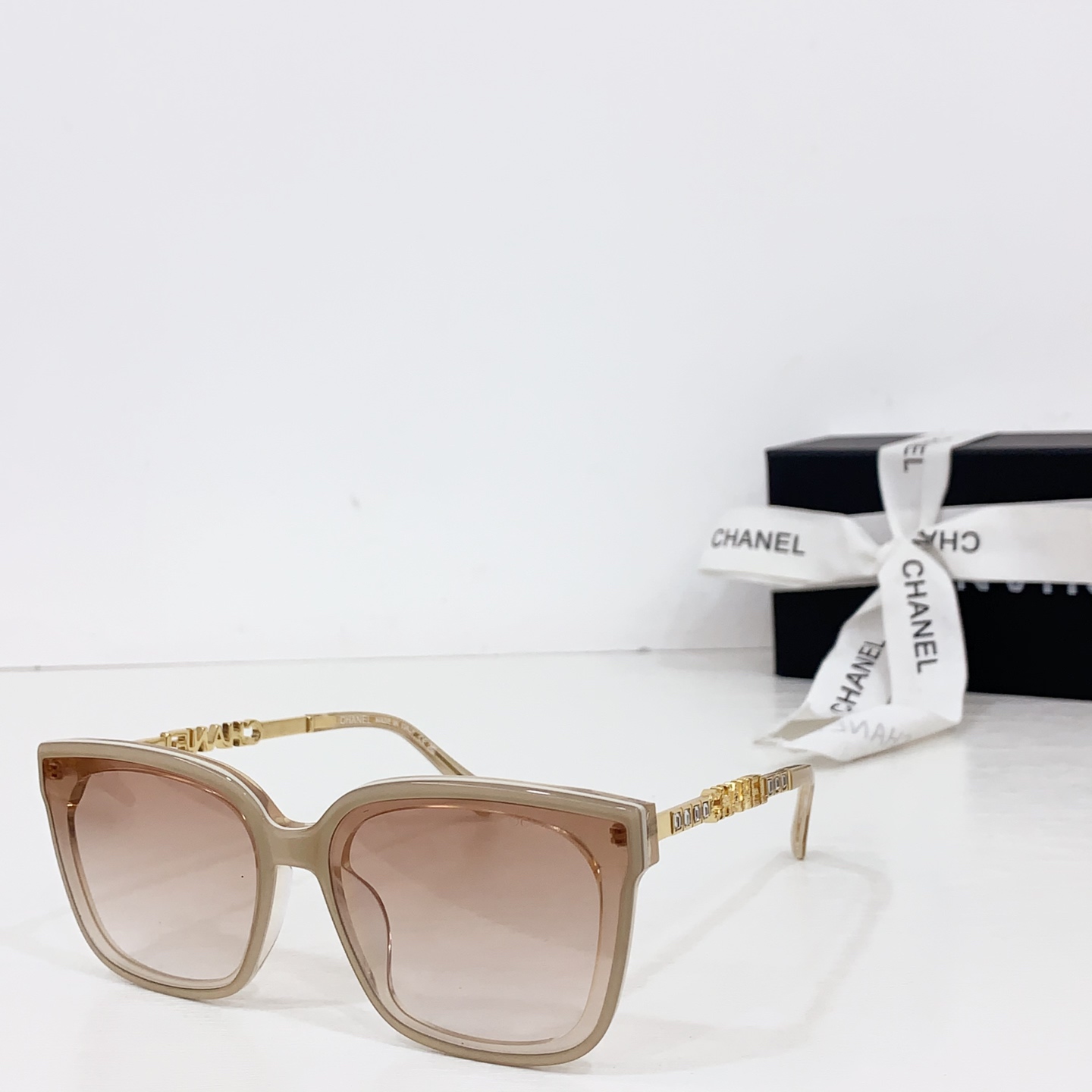 Chanel Sunglass
