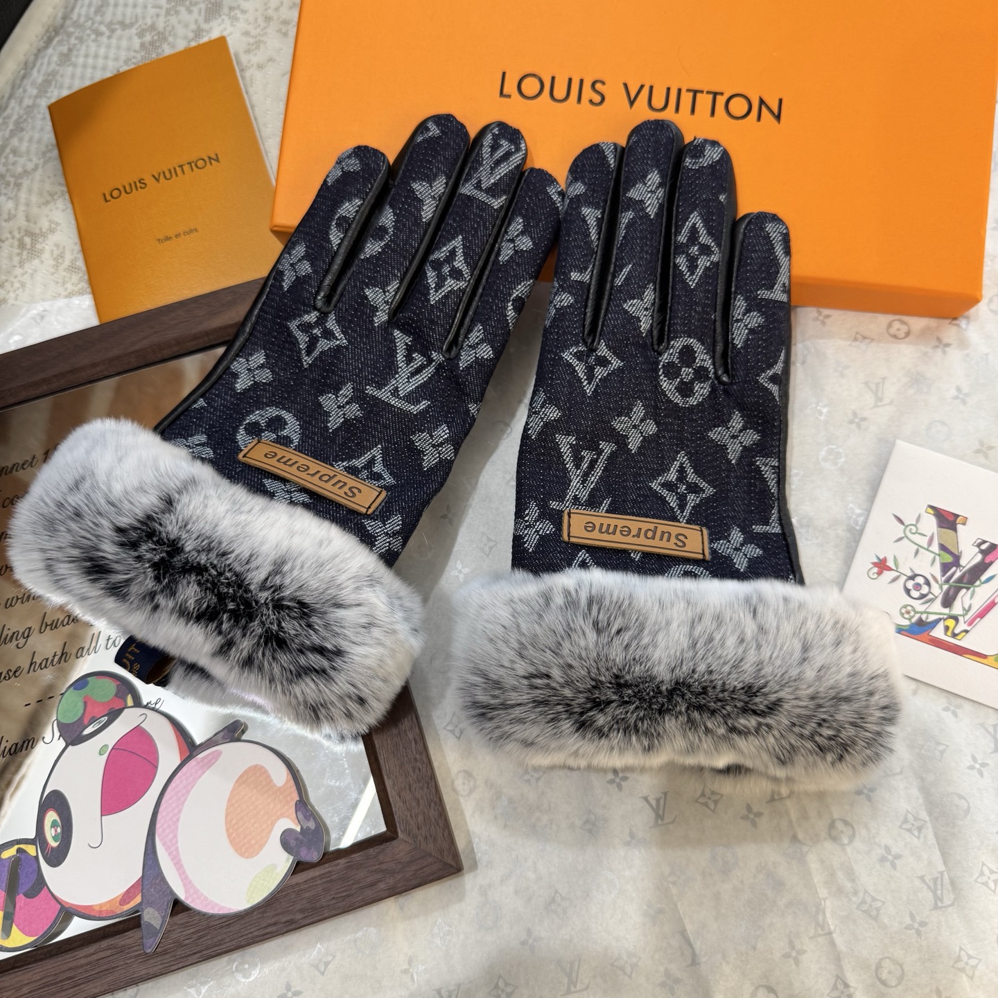 Louis Vuitton Gloves