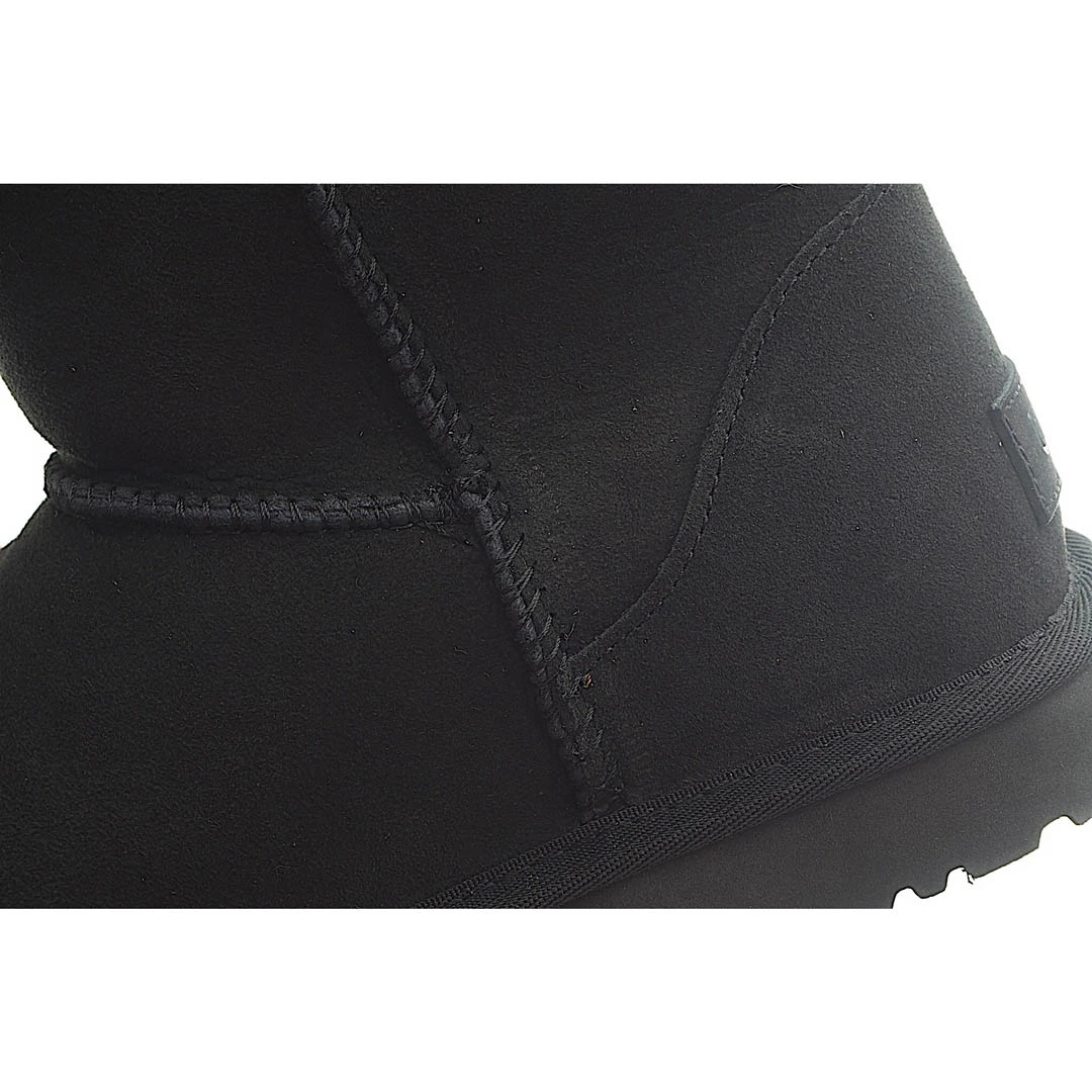 UGG Classic Mini series snow boots