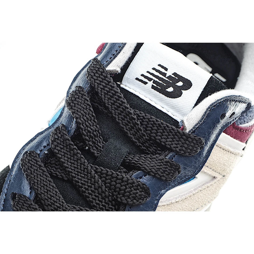 New Balance Casual Sneakers