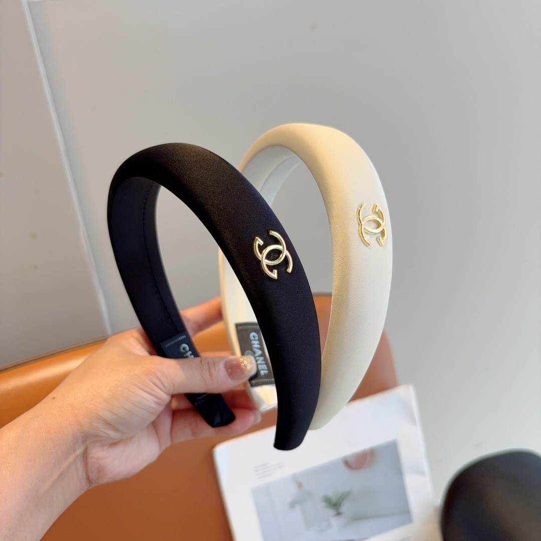 Chanel hair band