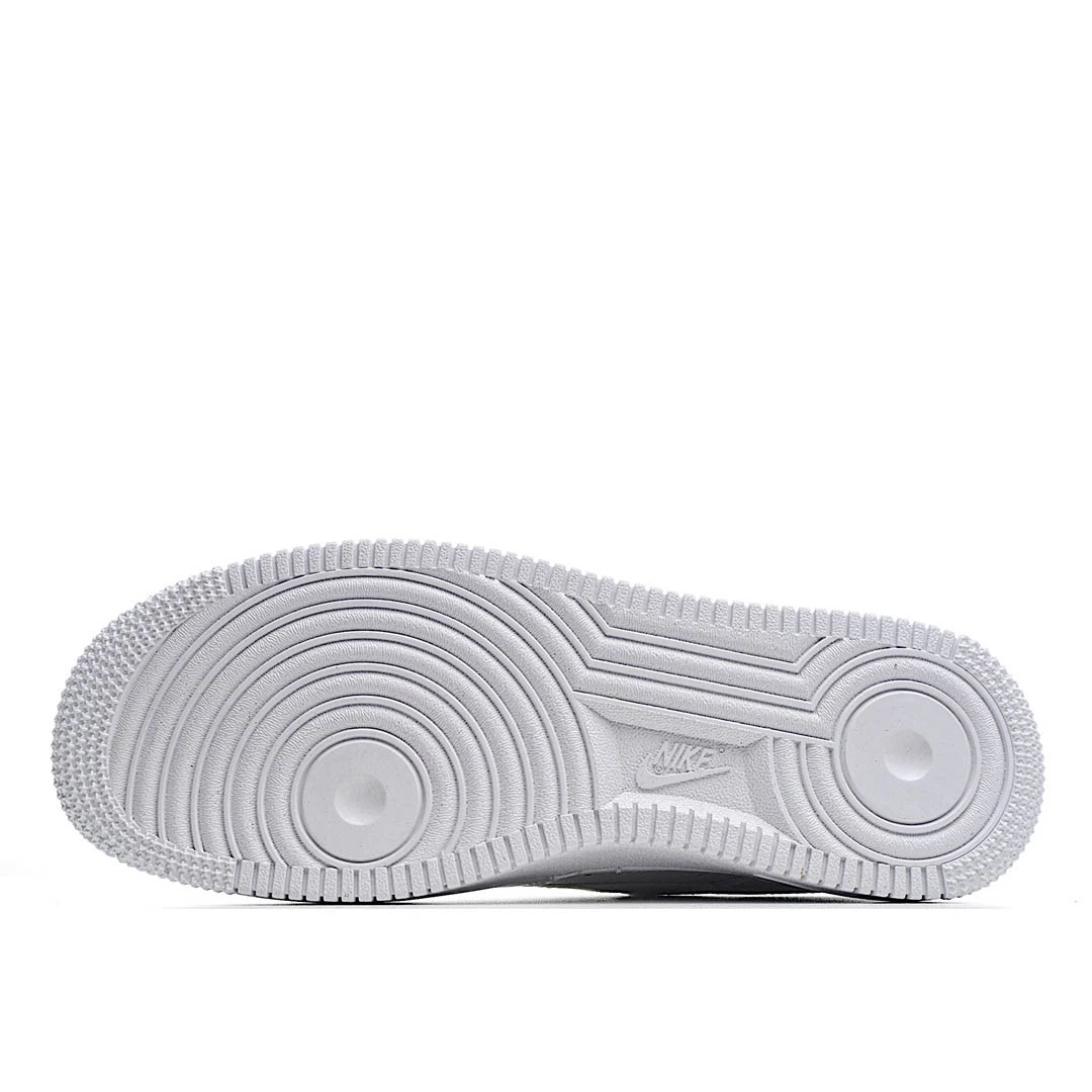 Nike Air Force 107 Low Sneakers