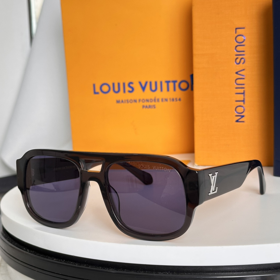 LOUIS VUITTON Glasses