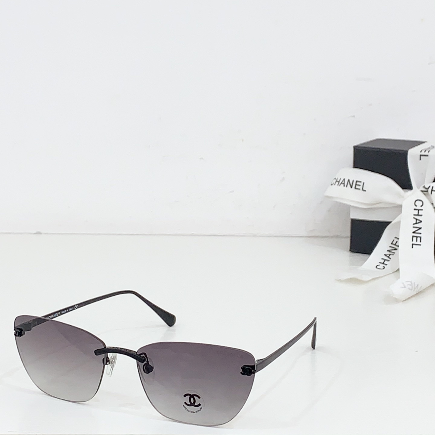 Chanel Sunglass
