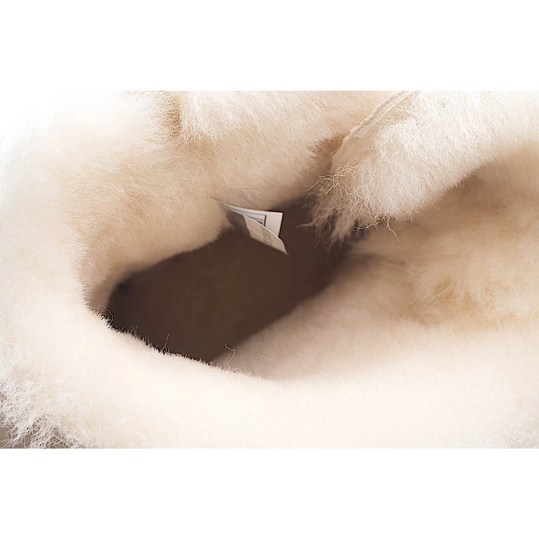 UGG Classic Mini series snow boots