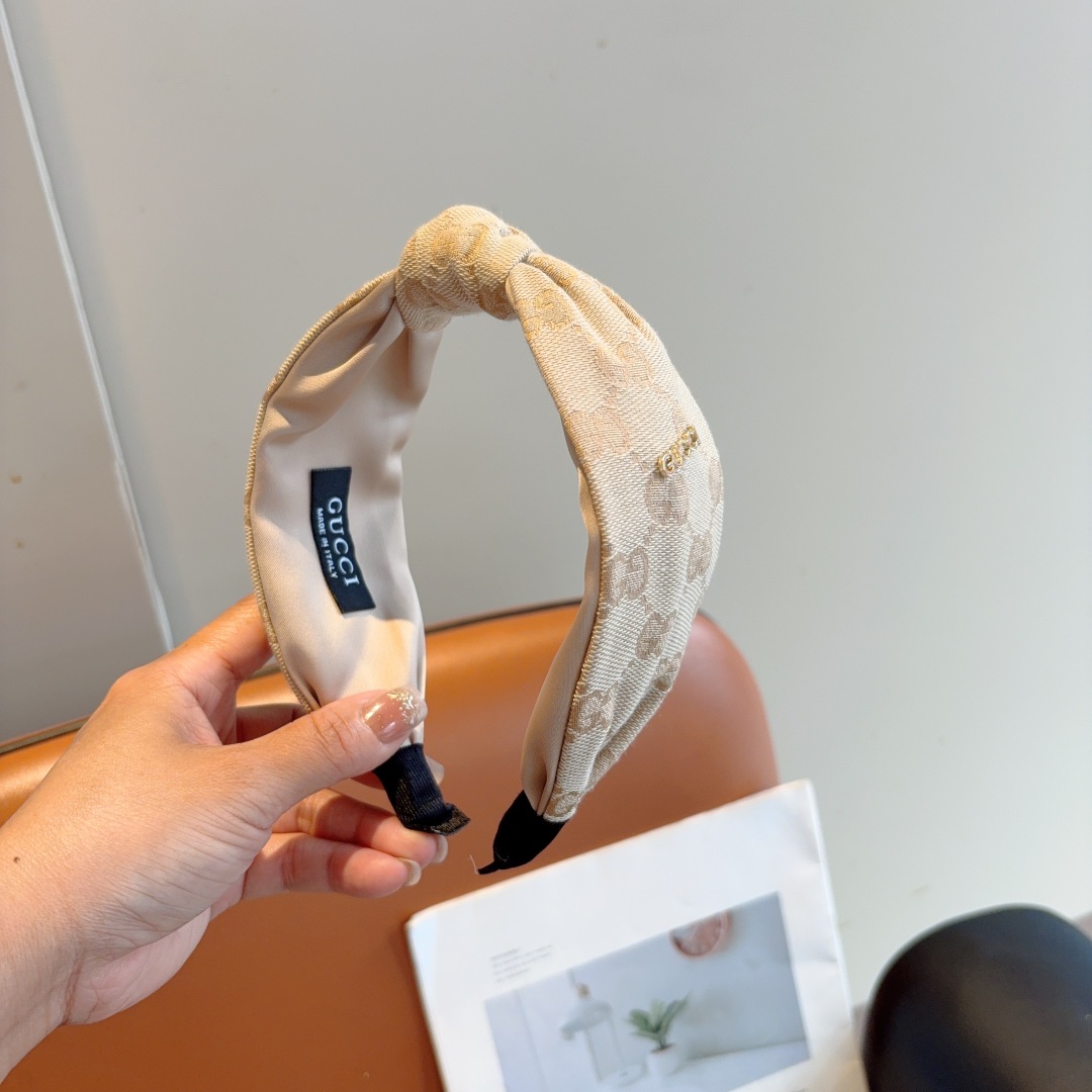 Gucci hair band