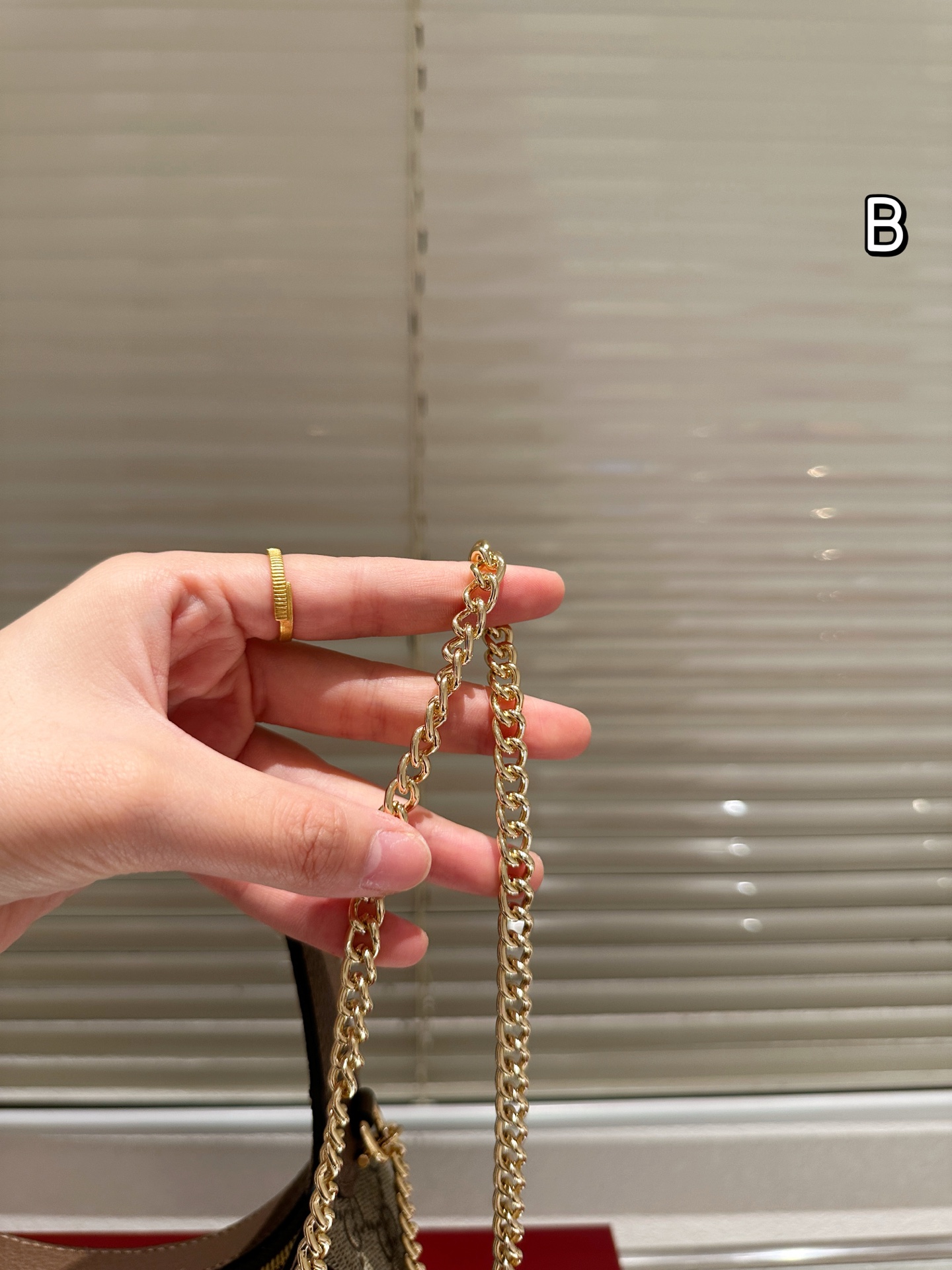 GG Marmont Handle Bag