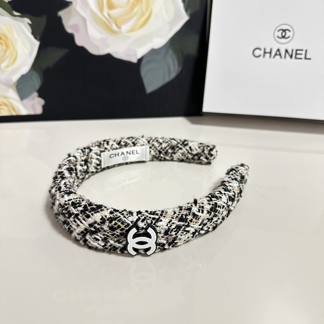 Chanel hair band