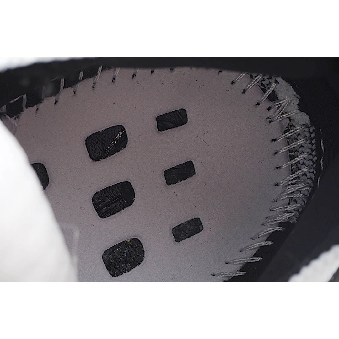 Adidas UltraBoost 21 'Oreo'