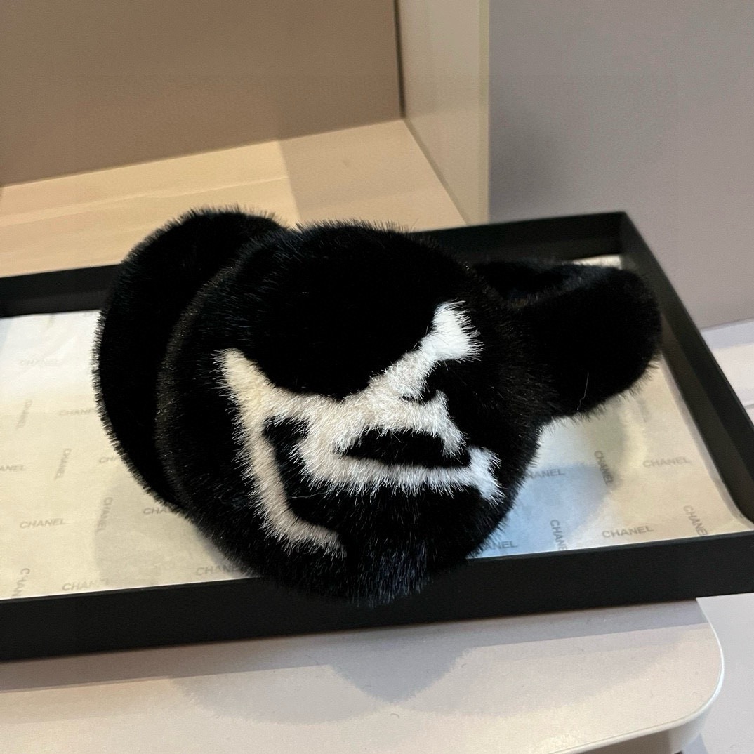 Louis Vuitton Earmuffs