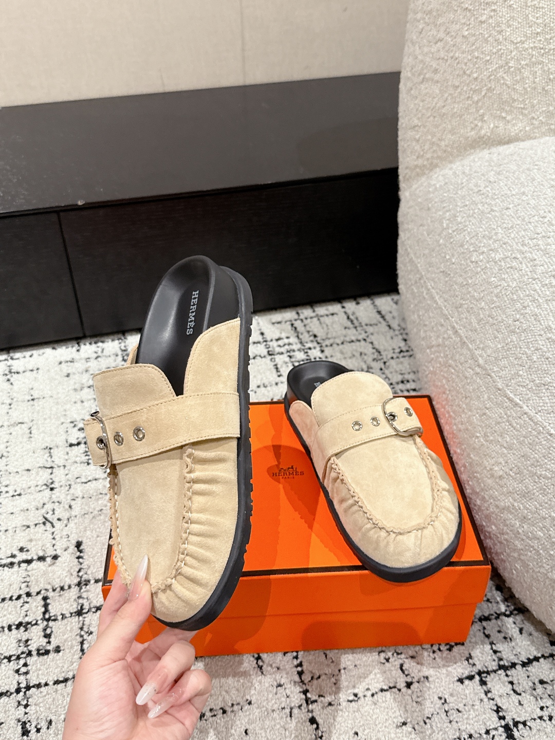 Hermes Slippers