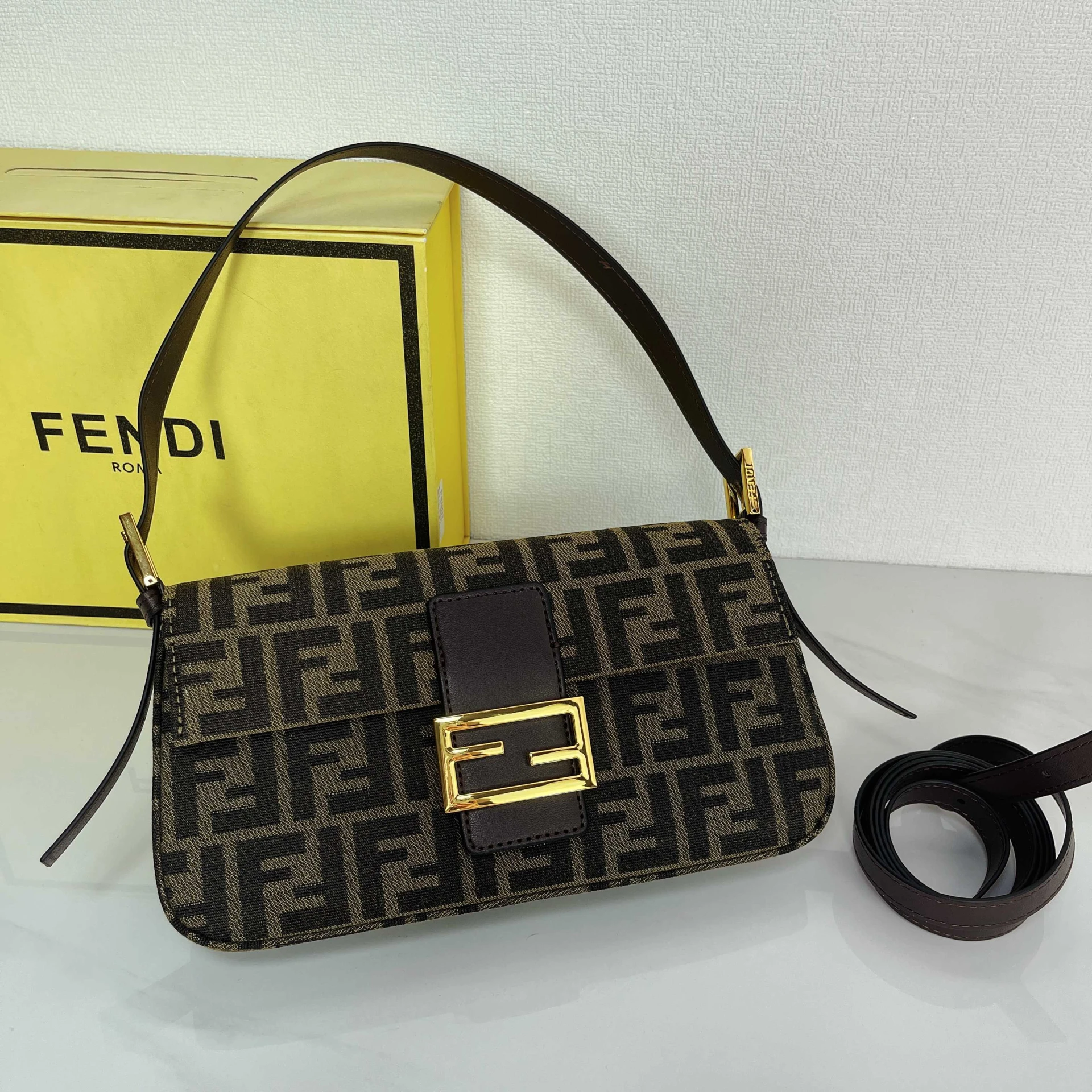 Fendi Baguette