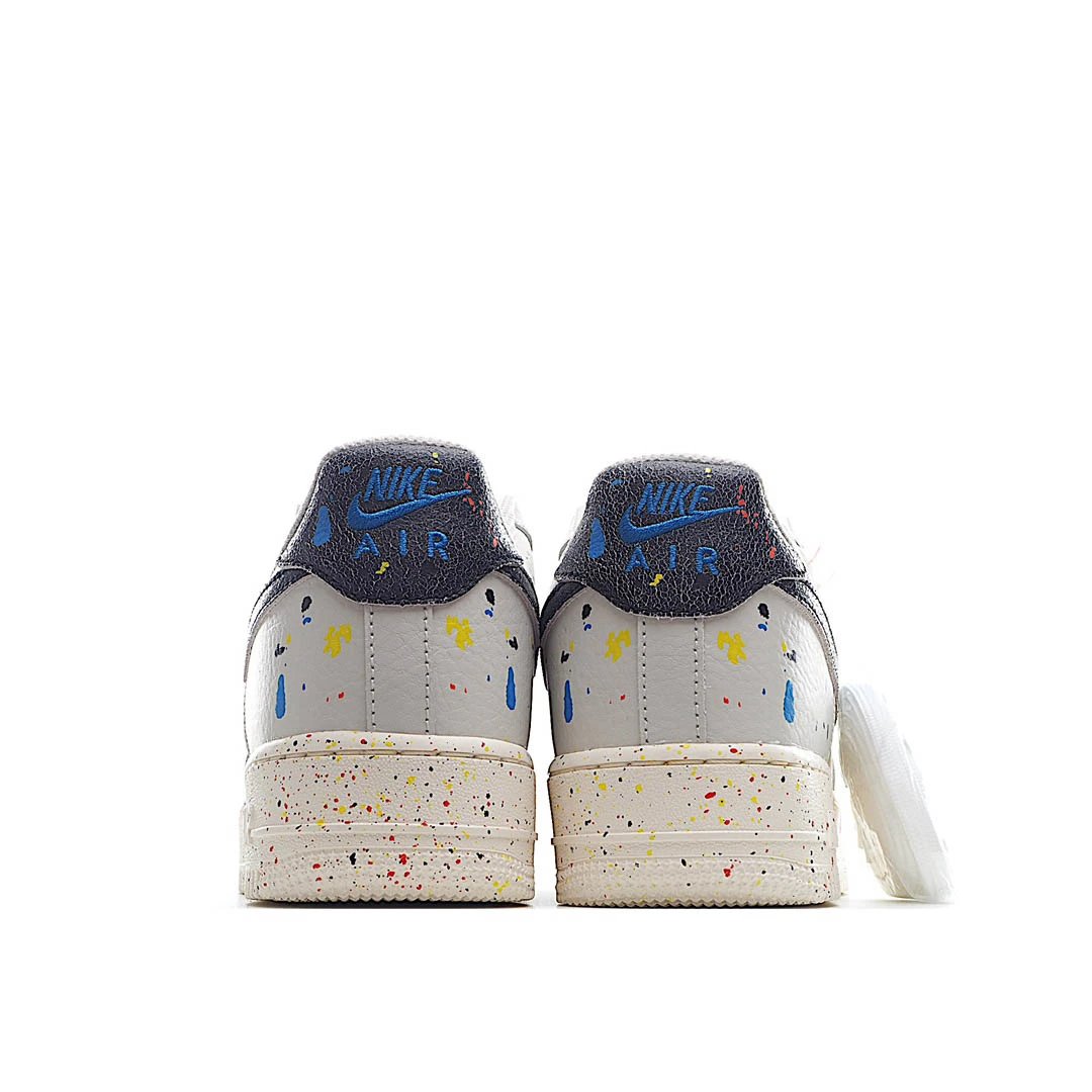 Nike Air Force 107 Sneakers