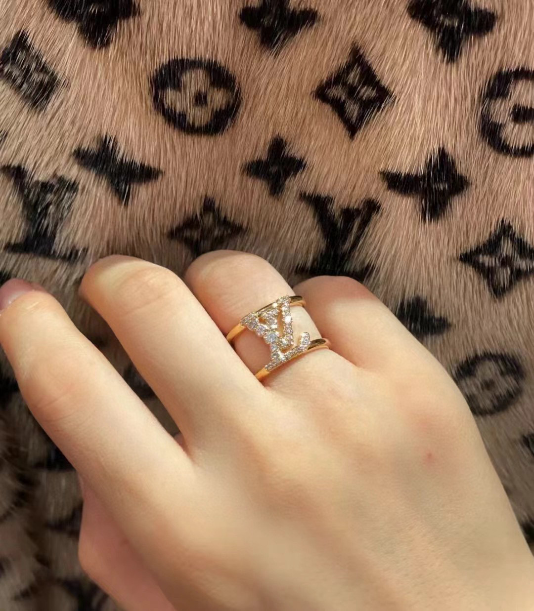 LV Rings