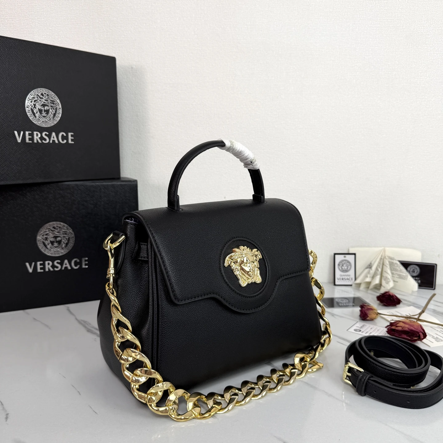 Versave LaMedusa