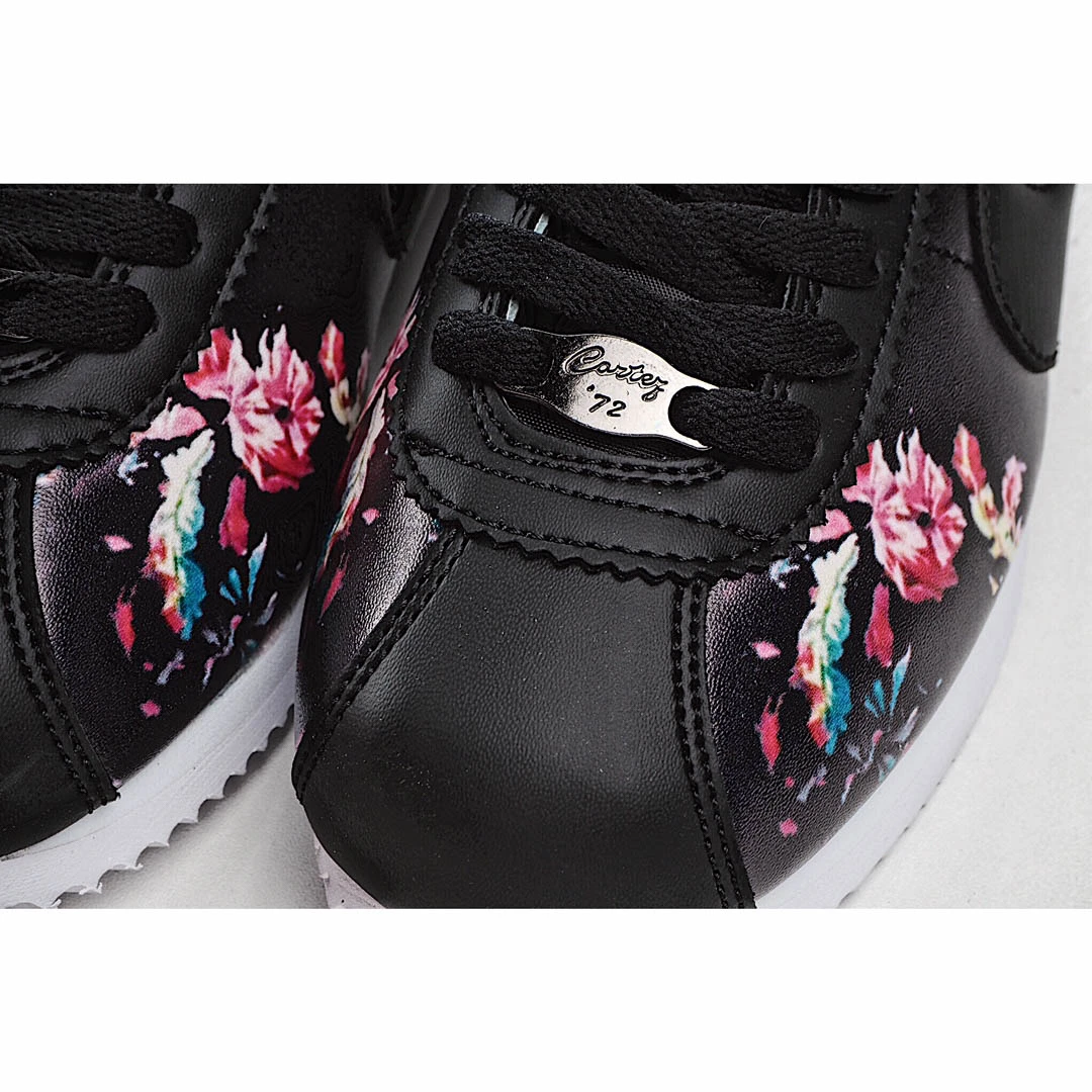 Nike Classic Cortez Leather Running Shoe