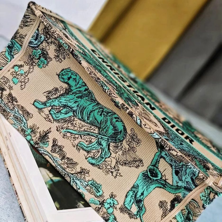 Medium Dioriviera Dior Book Tote