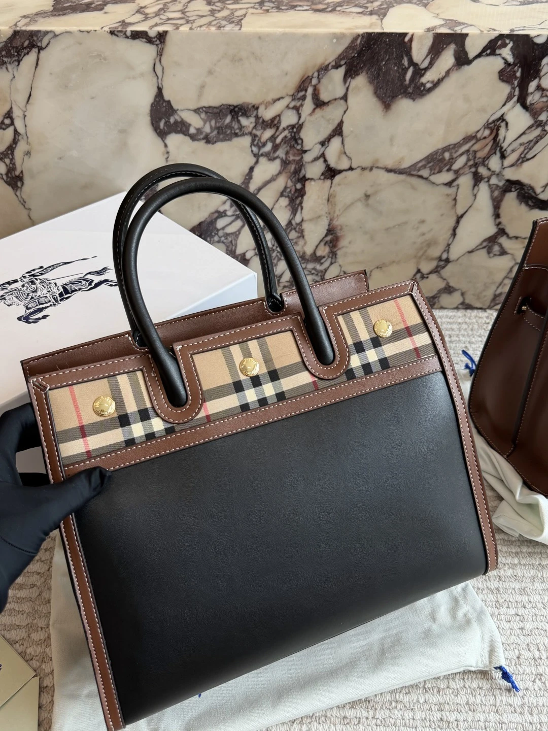 Burberry Title