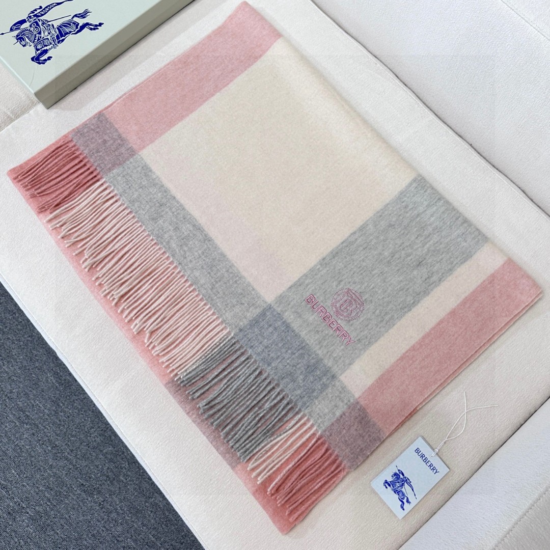 Burberry Lamb Wool Scarfs