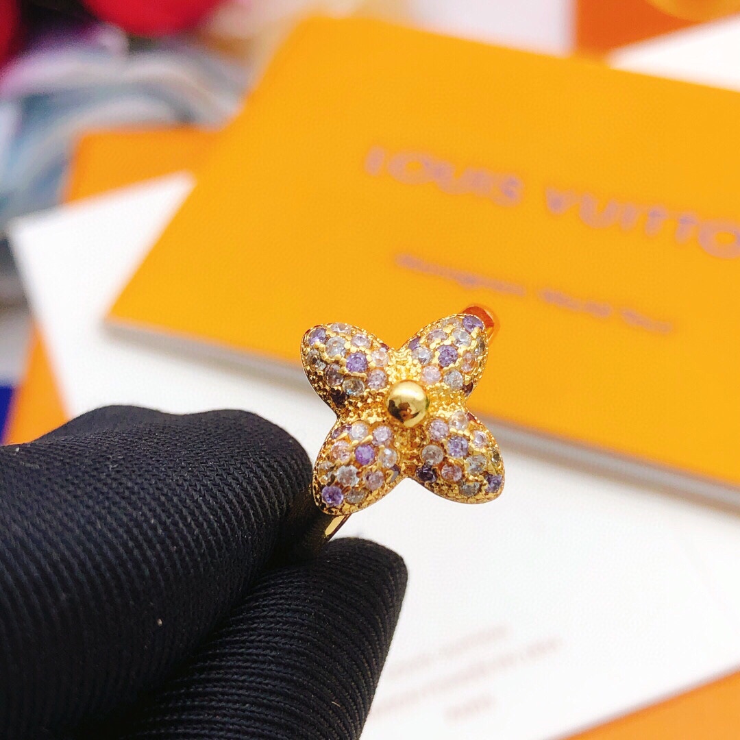 LV Ring