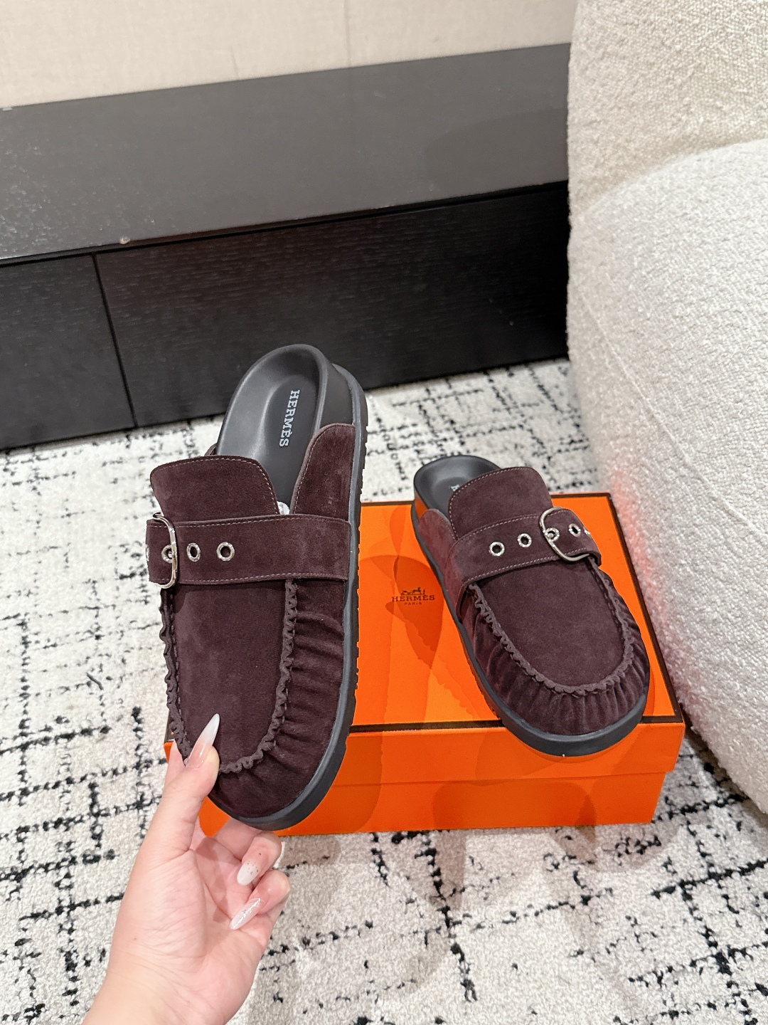 Hermes Slippers