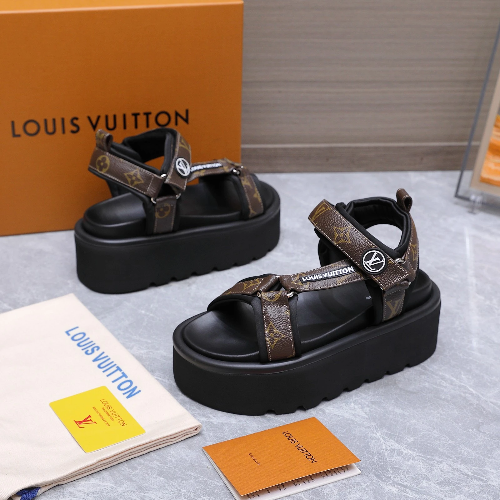 2026Louis Vuitton × BIRKENSTOCK