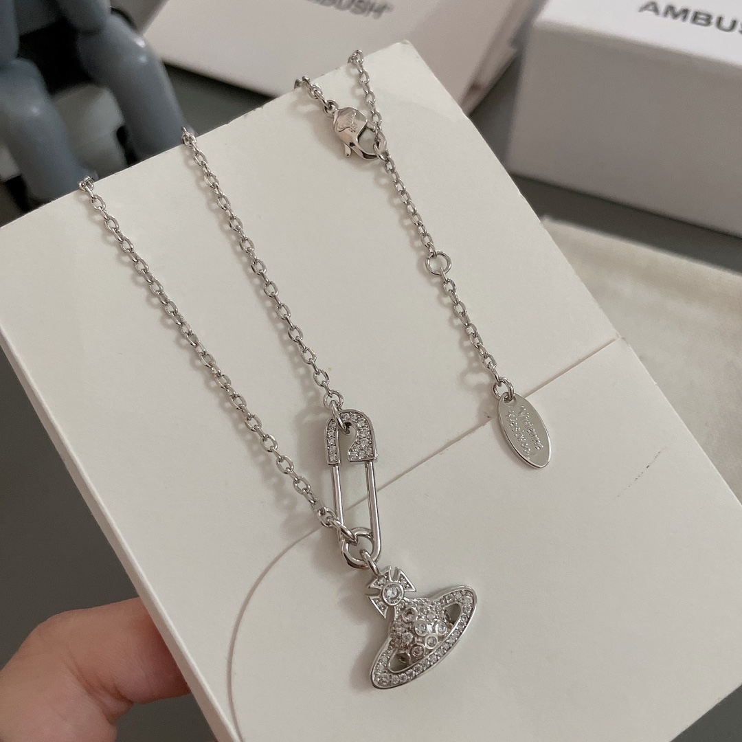 VivienneWestwood necklace