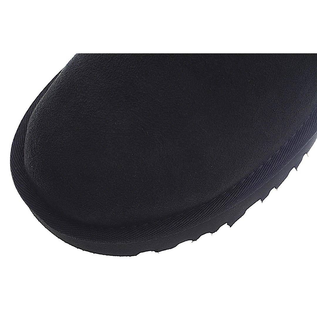 UGG Classic Mini series snow boots