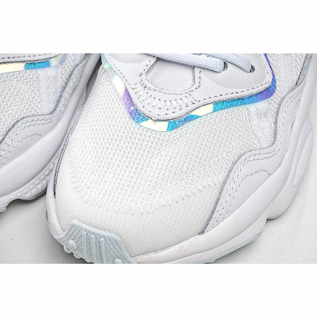 Adidas Ozweego J 'White Sky Tint'‬