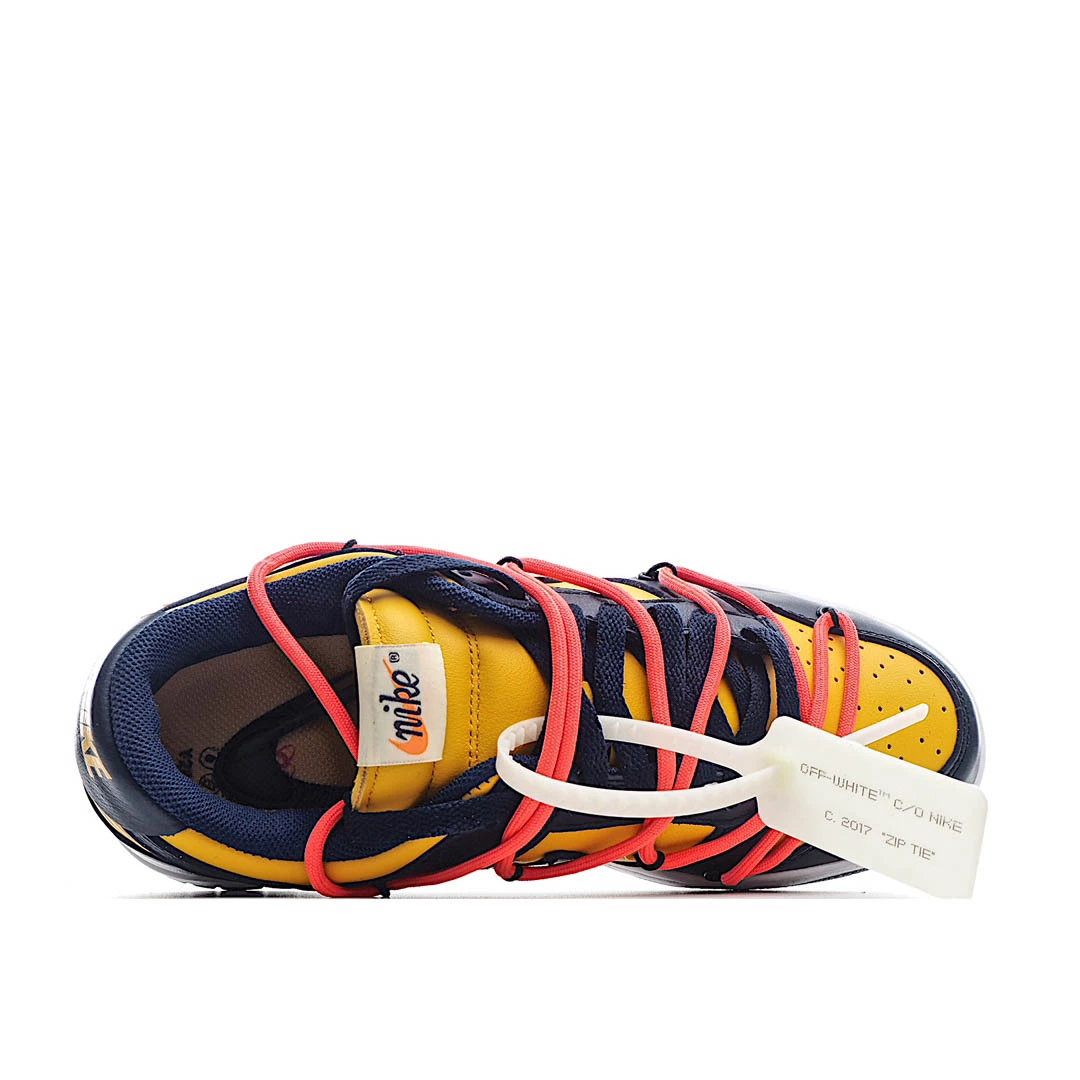 OFF-WHITE x Futura x Nike Dunk Low 板鞋
