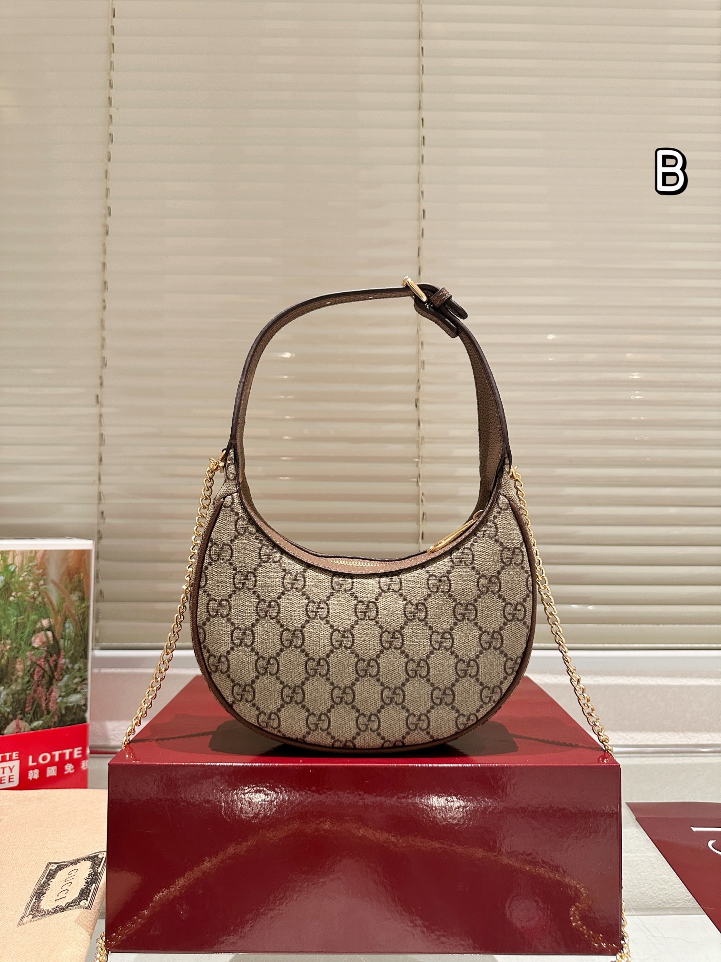 GG Marmont Handle Bag
