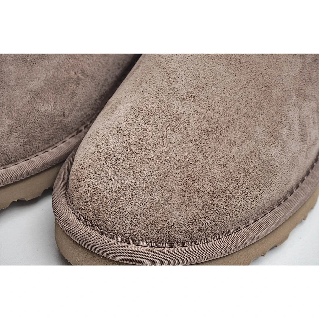 UGG Classic Mini series snow boots