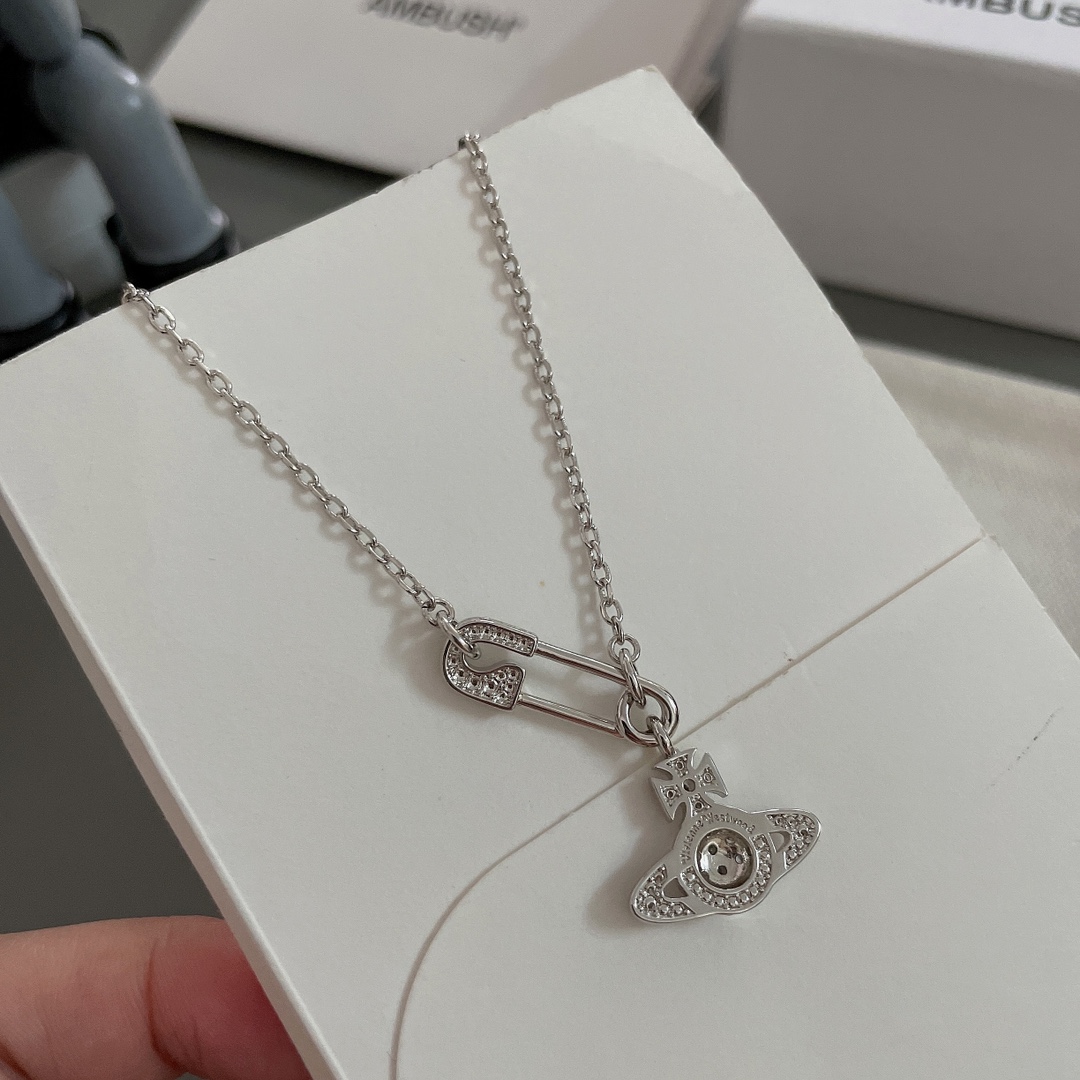 VivienneWestwood necklace