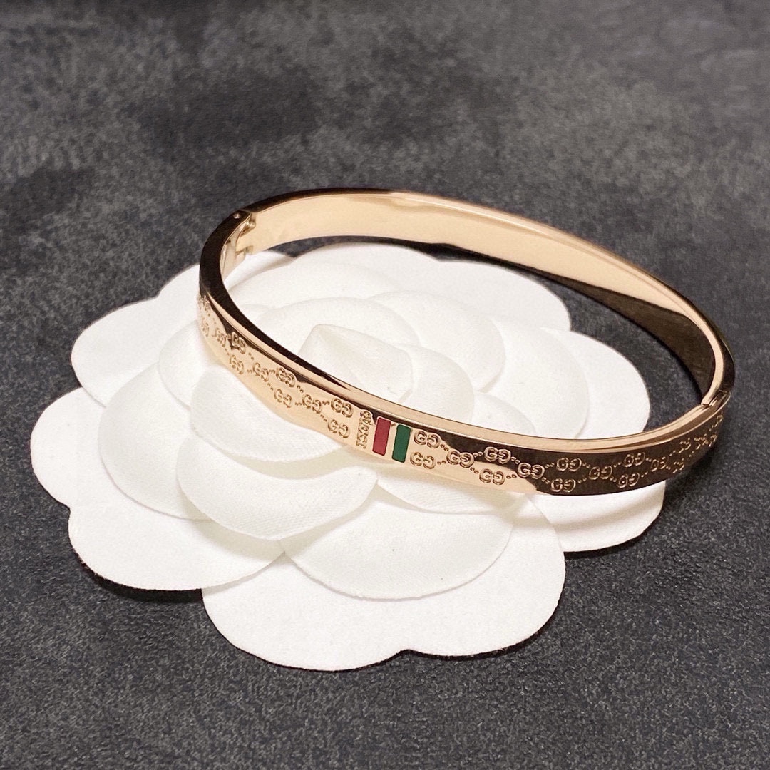 Gucci bracelet