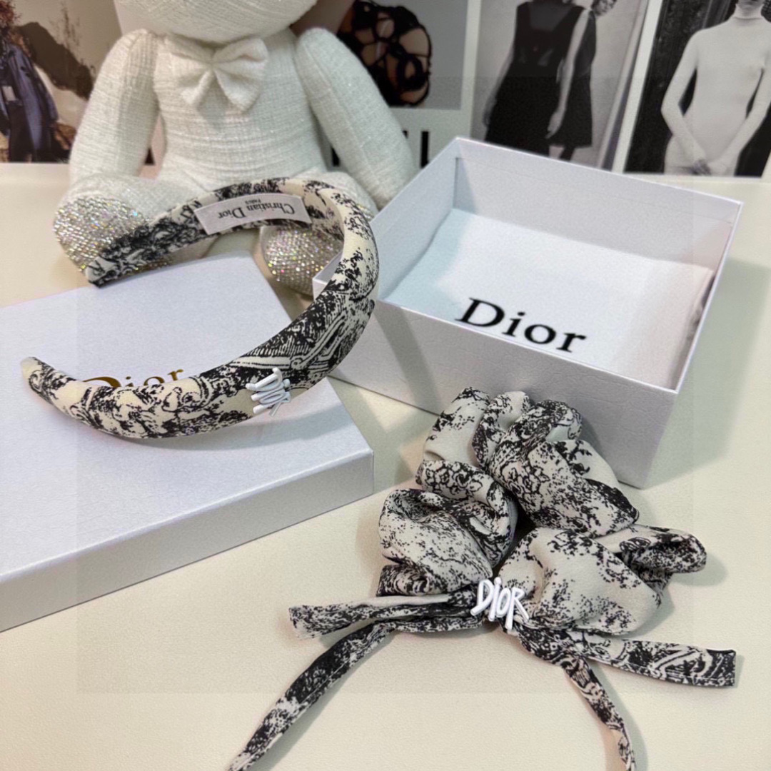 Dior hair band/ hair loop