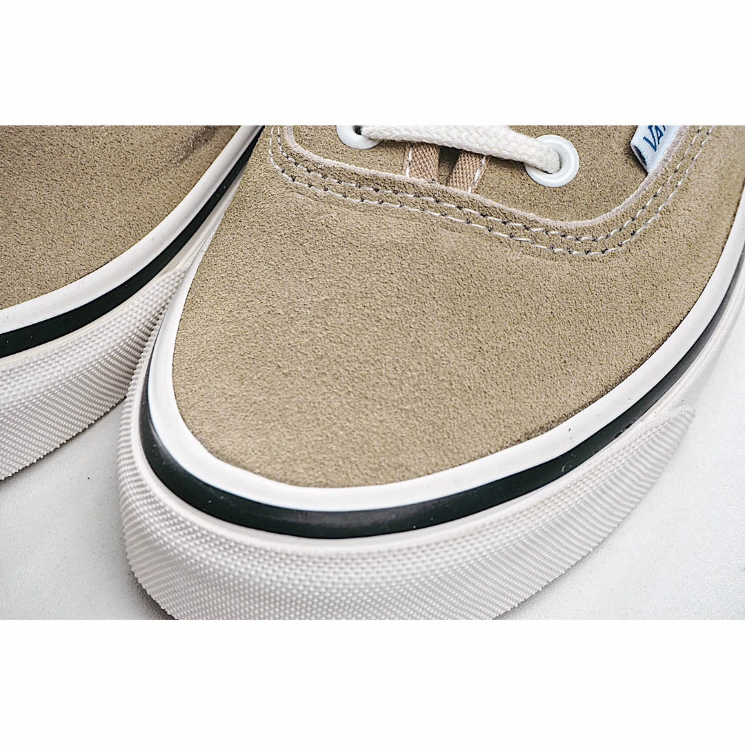 Vans Authentic Low-Top Sneakers