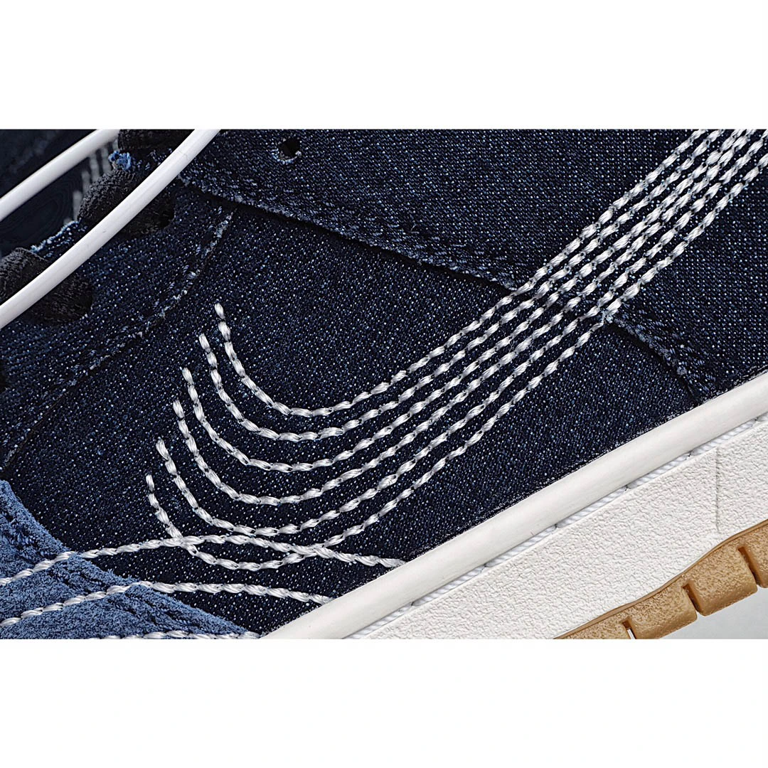 Nike SB Dunk Low Pro PRM &ldquo;Denim Gum