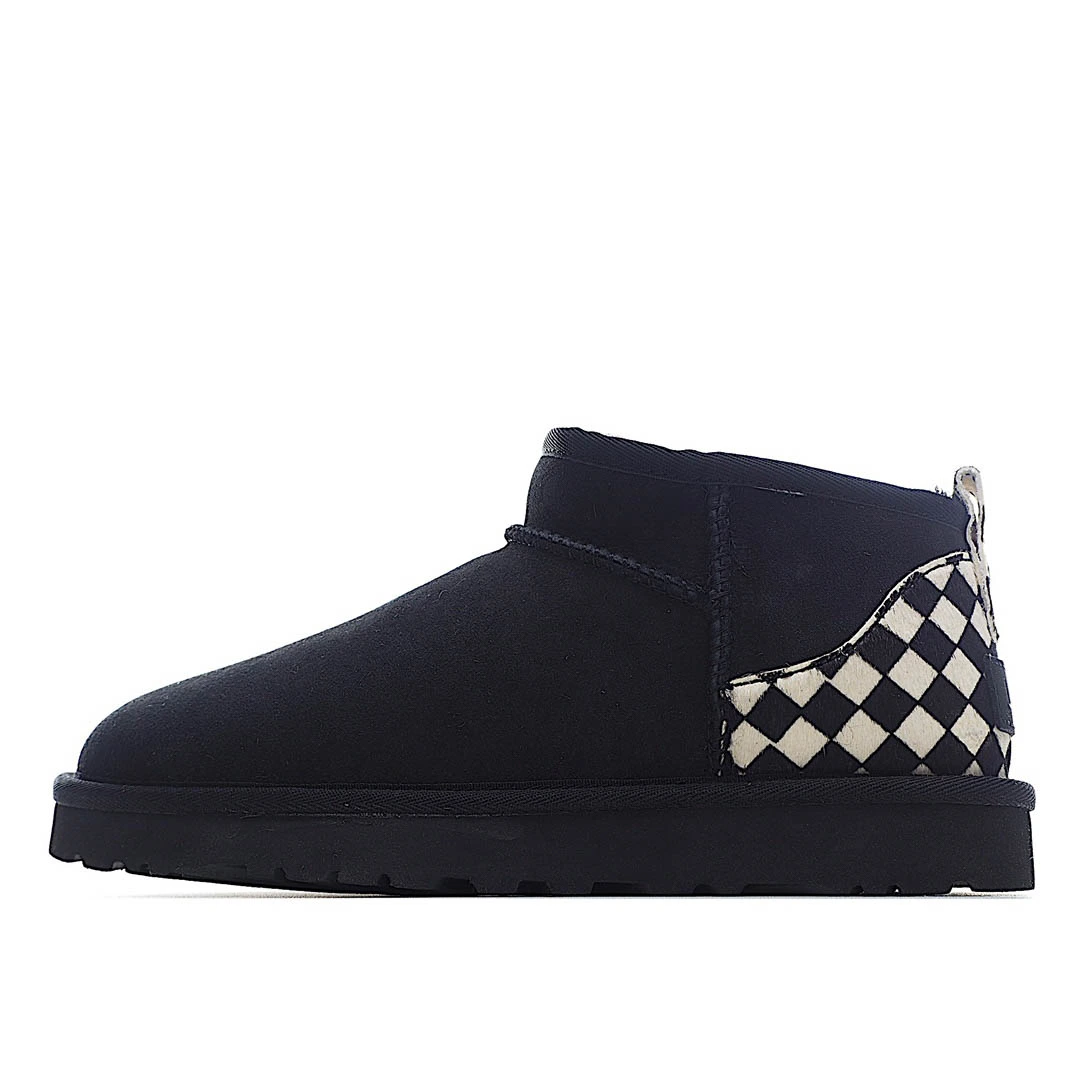 UGG Classic Mini series snow boots