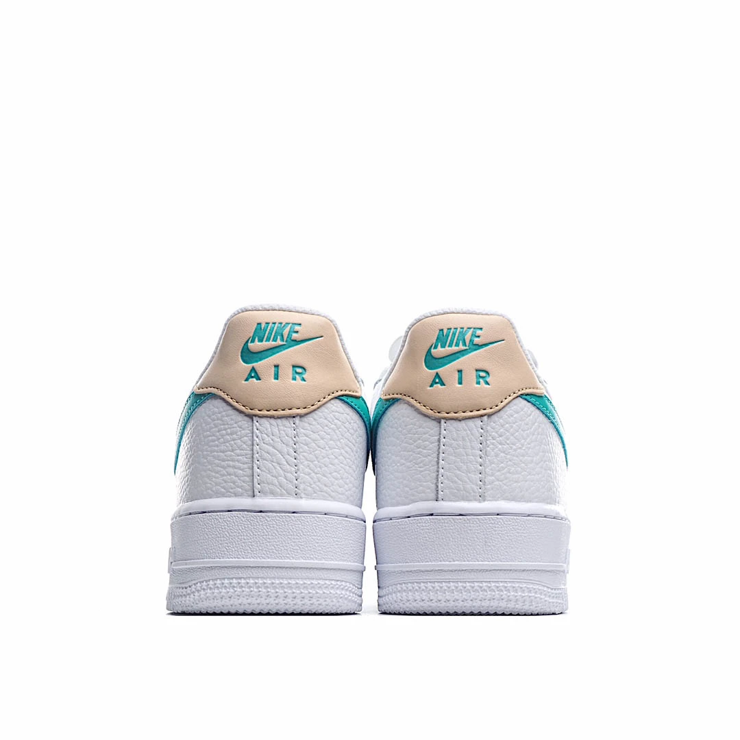 Nike Air Force1 07 Sneakers