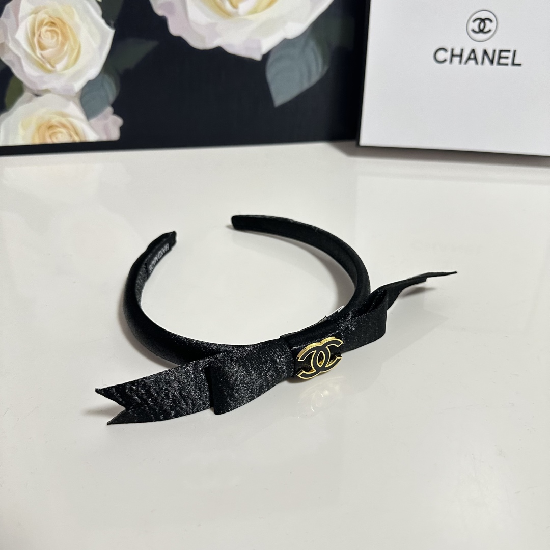 Chanel hair band