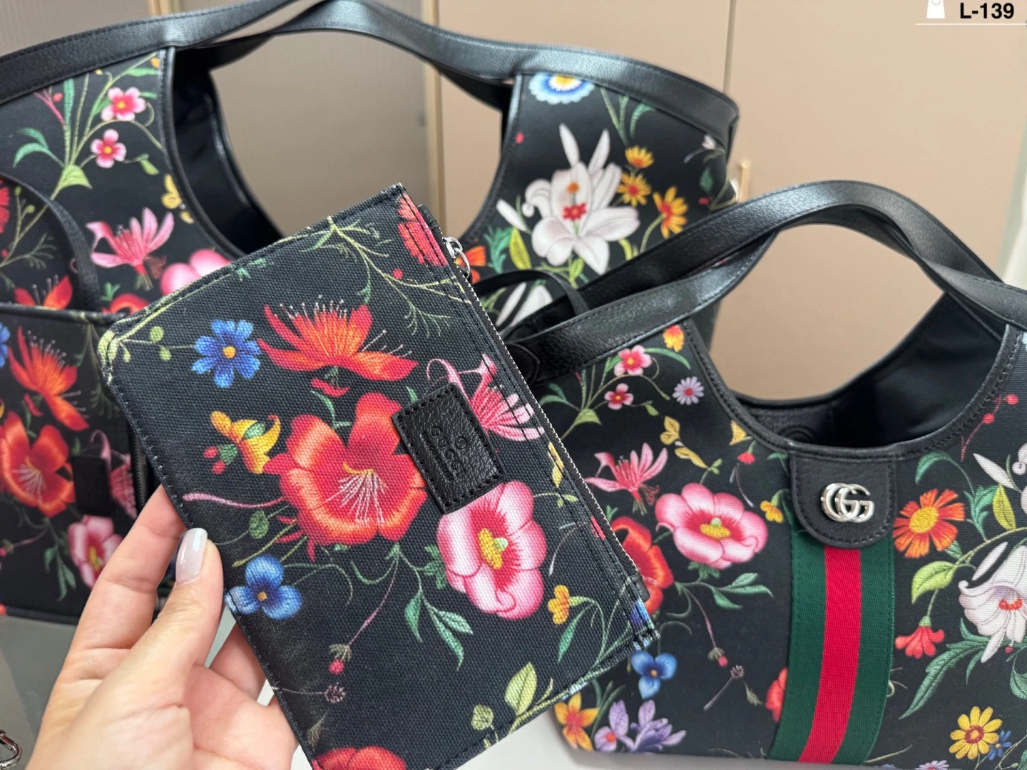 Gucci Giglio Tote Bag