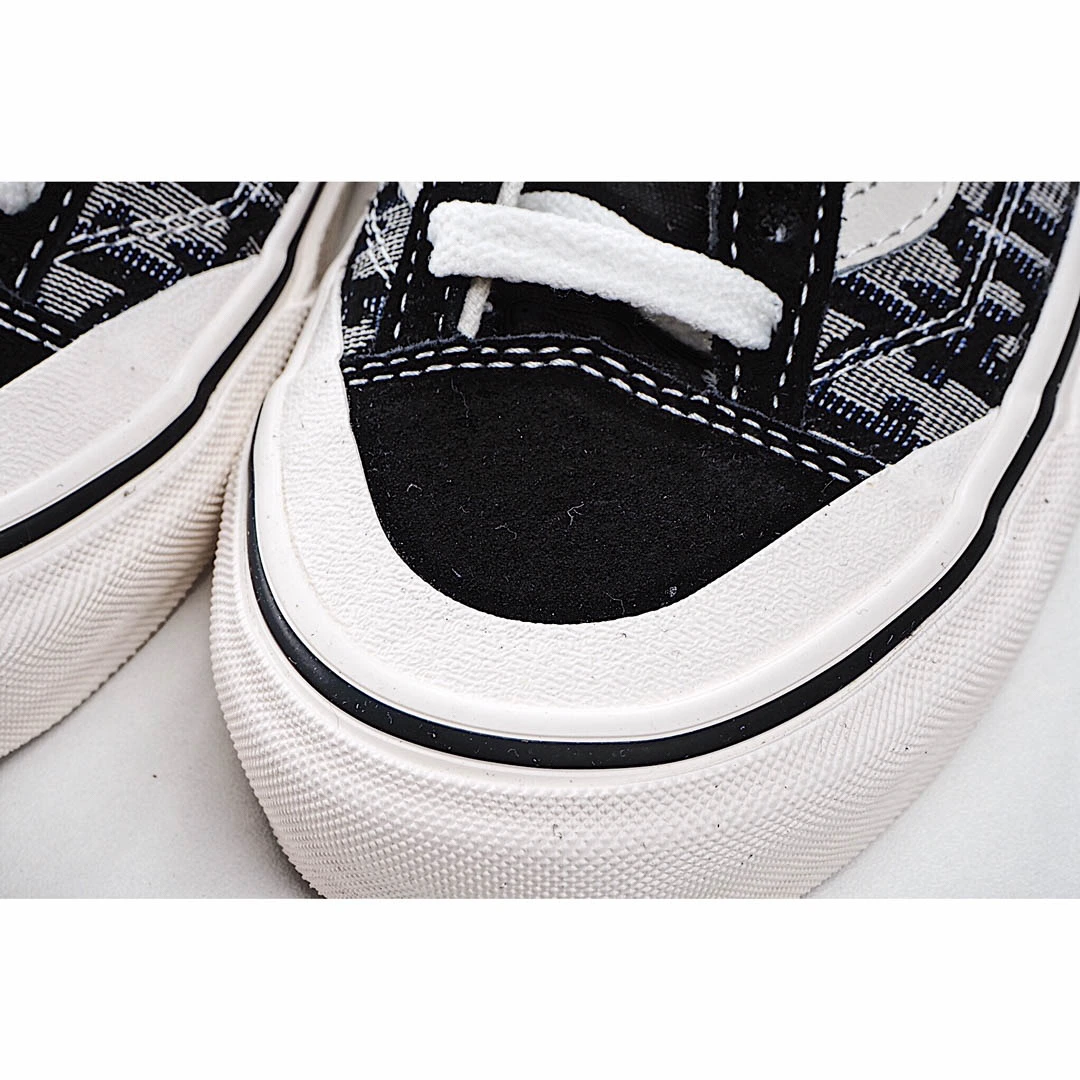 Vans Style 36 Classic Sneakers