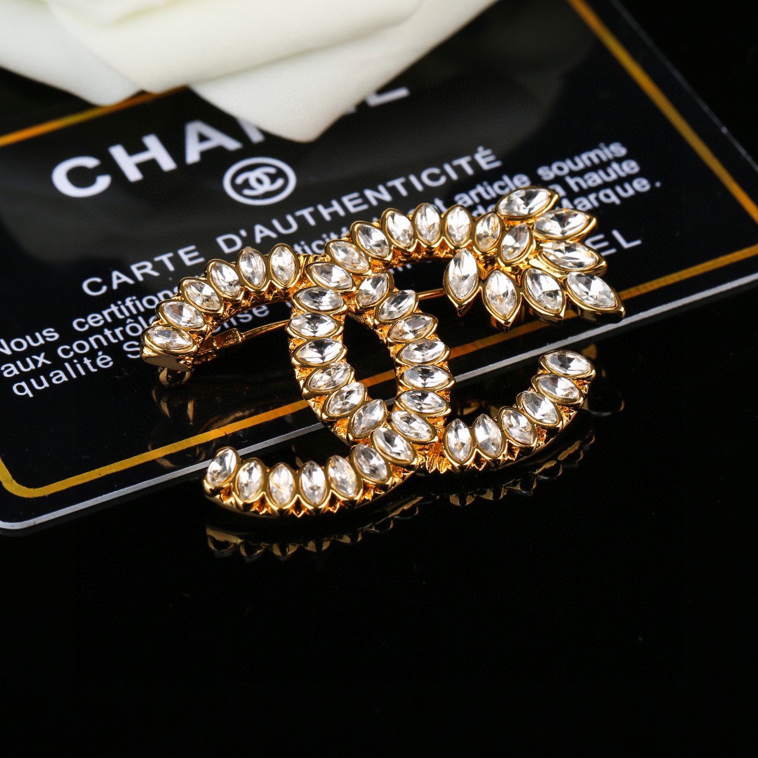 CHANEL Brooch
