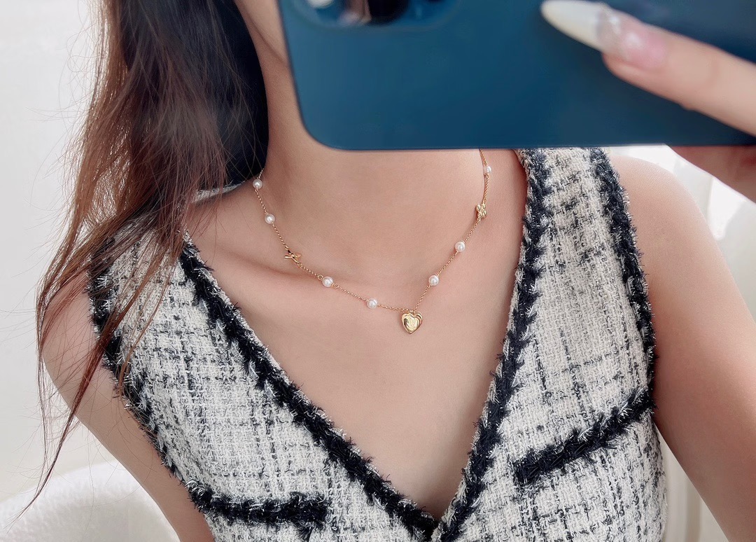 LV Necklace