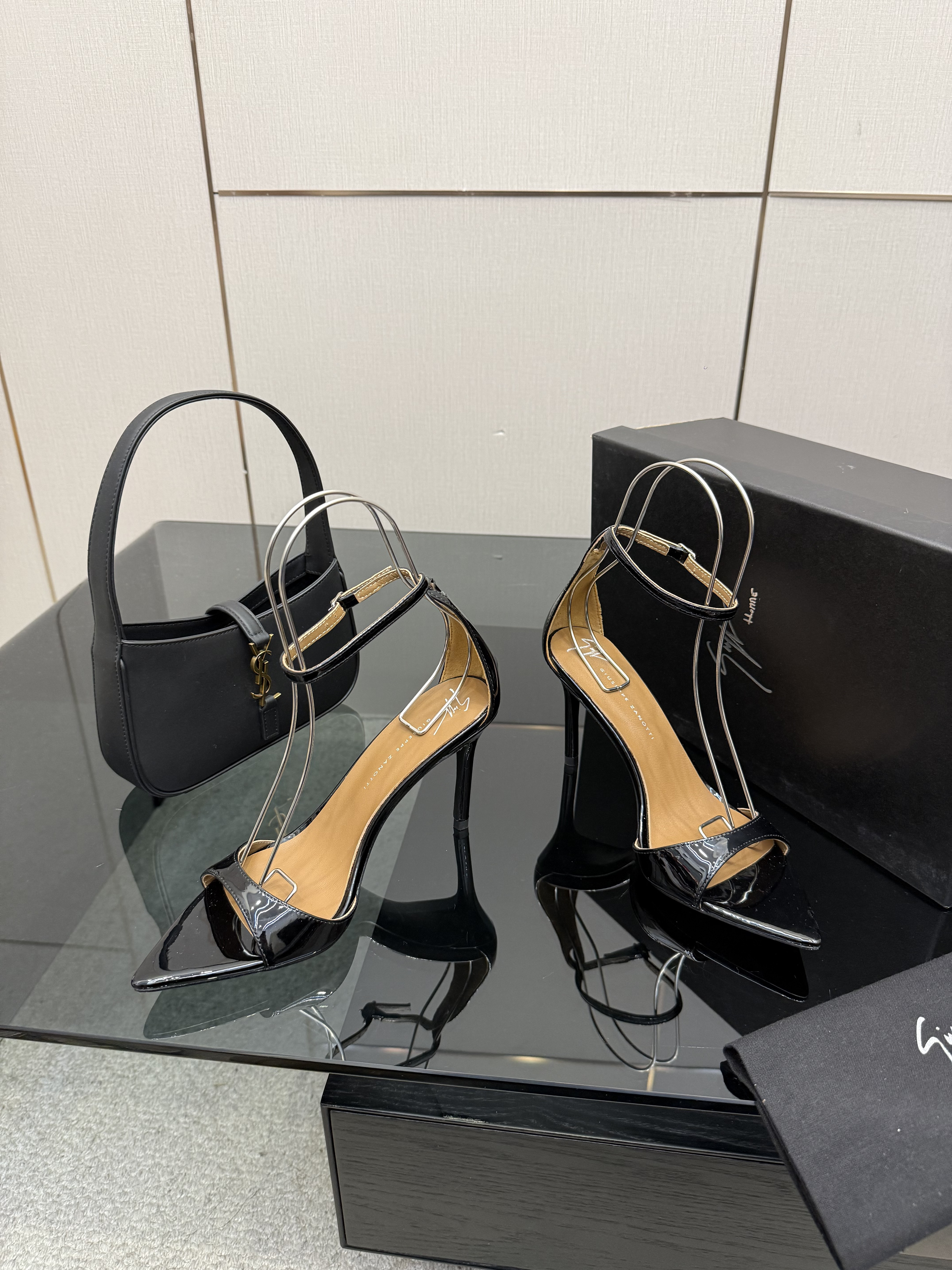 Giuseppe Zanotti Pointed-toe High Heels Sandals