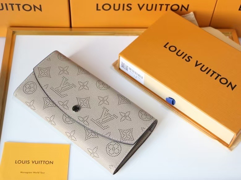 LV Iris